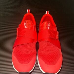 Tiem Red Slipstream with cleats US 9.5